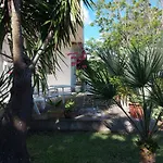 Tatil Evi Anime Sante Otranto